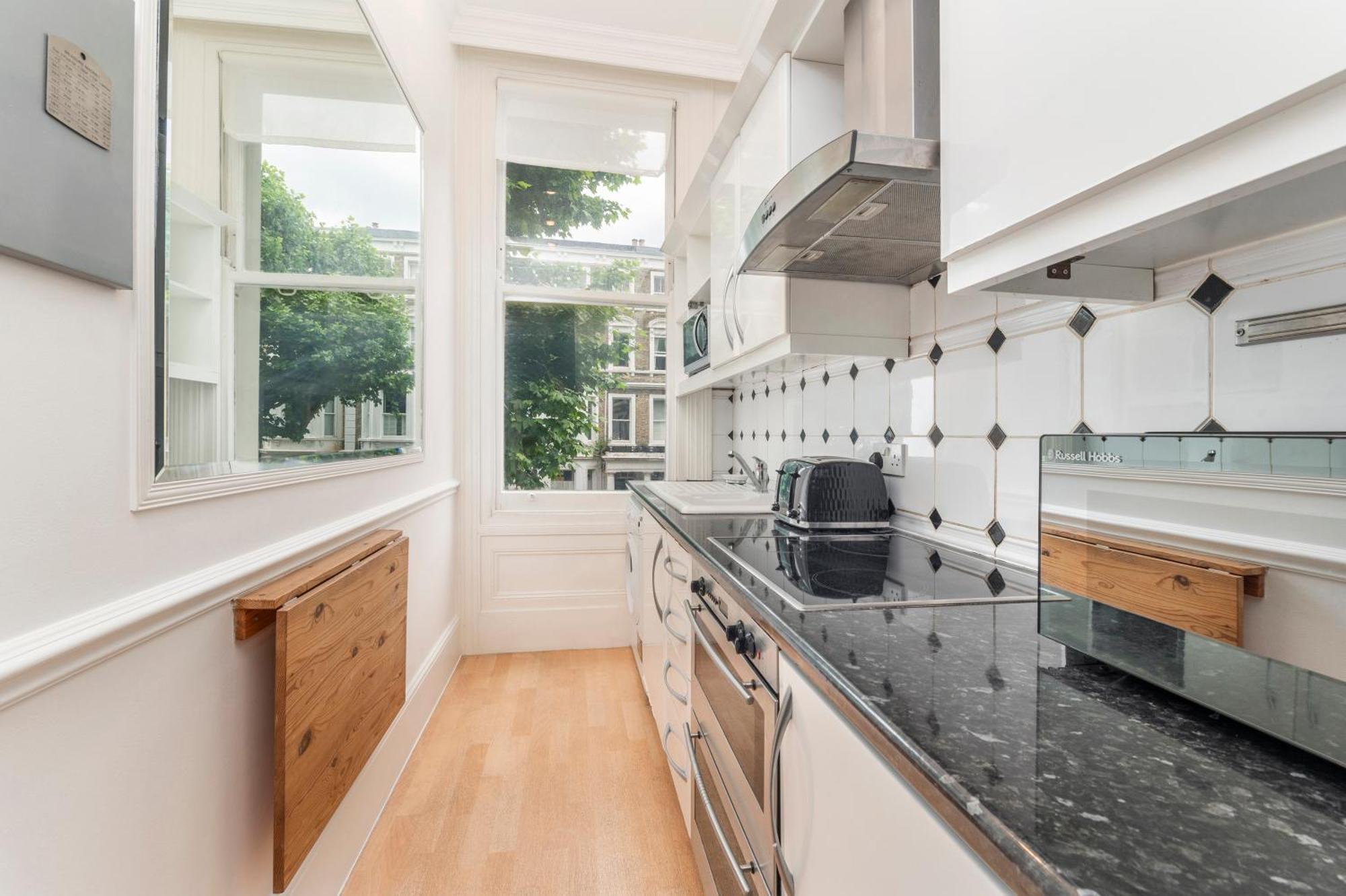 2 Min Walk Earls Court Station - Luxury 2 Bedroom Flat Londen Buitenkant foto